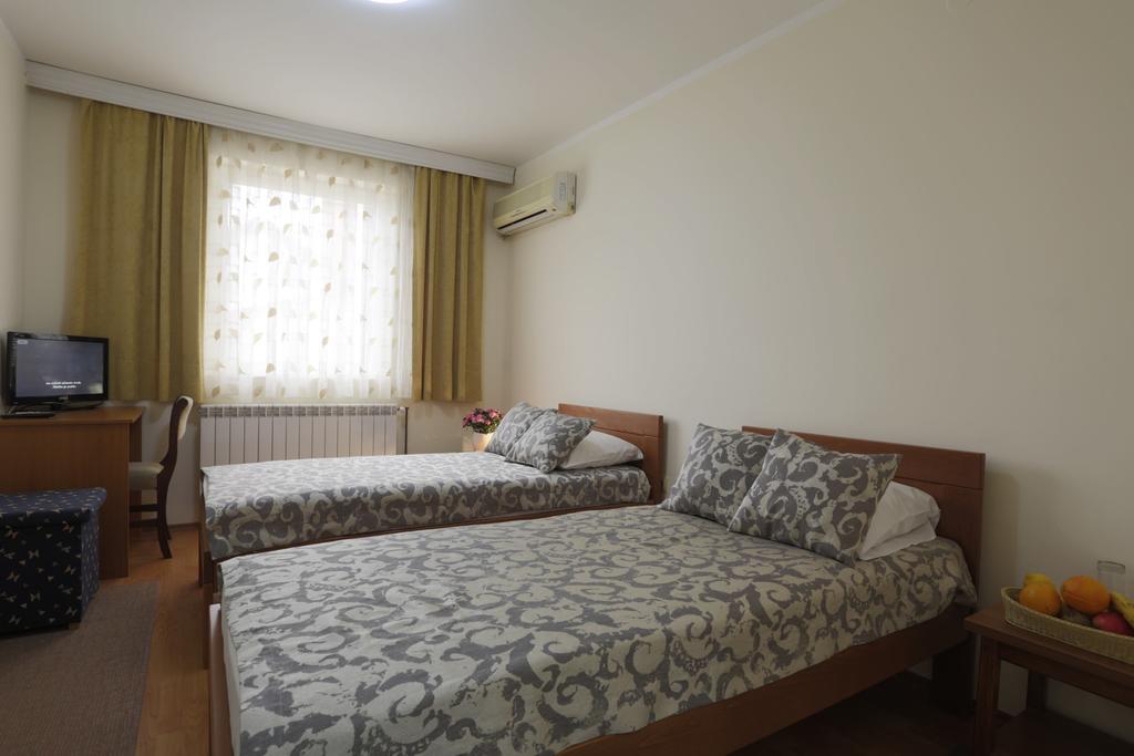 Accommodation Tara Belgrade Exterior photo